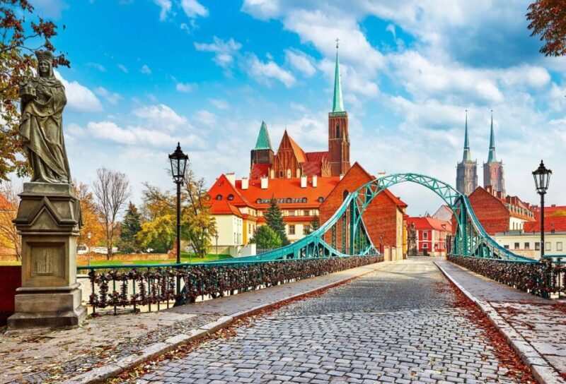 Wroclaw Private Old Town Guided Walking Tour - Exploring Wroclaw’s Old Town: An In-Depth Look