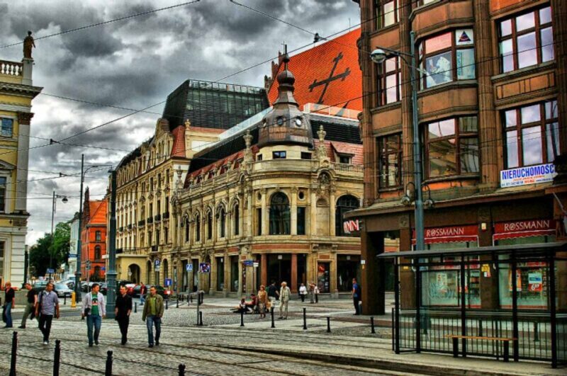 Wroclaw: Secrets of Wroclaw Walking Tour (2 hours) - Exploring Wroclaw’s Hidden Corners and Legends