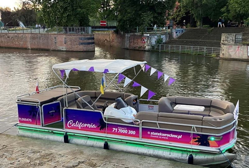 Wroclaw ticket for Old Town boat cruise during the day - The Sum Up