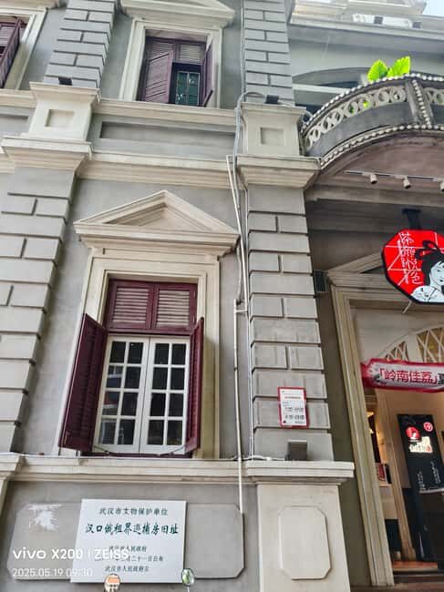 Wuhan: Architectural Ruins Walking Tour - Key Points