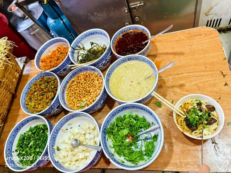Wuhan: Guided Street Food Tour on Sanhaiguan Road - An In-Depth Look at the Wuhan Street Food Tour