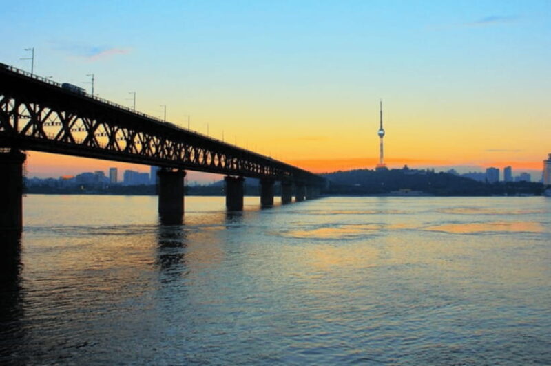 Wuhan in a Day: Local Flavors, Iconic Sites&Hidden Treasures - Key Points