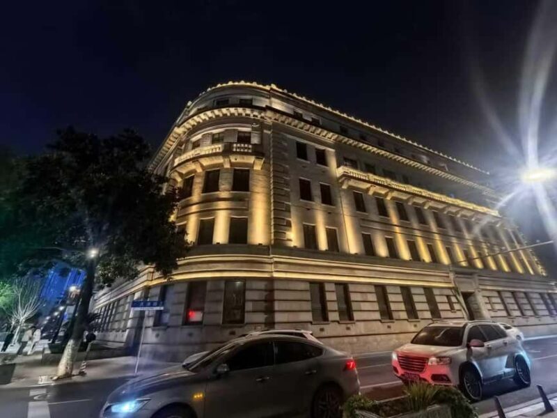 Wuhan: Night Walking Tour with Guide - Key Points