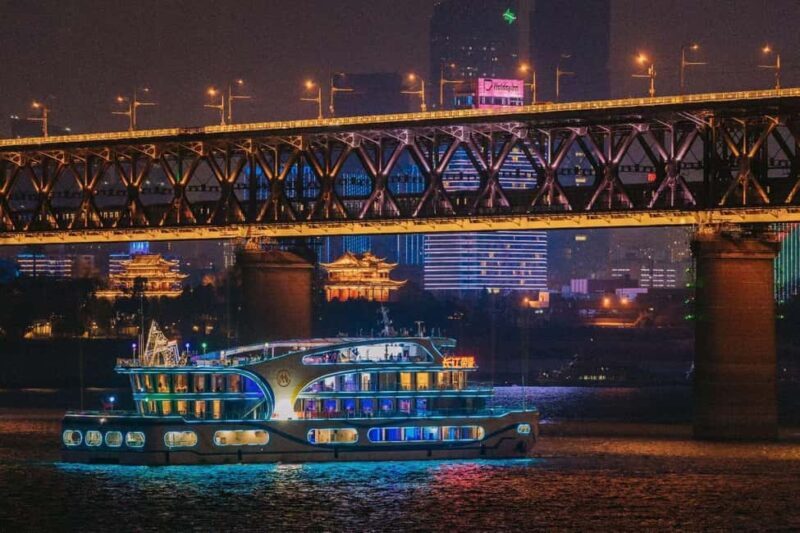 Wuhan: Yangtze River Night Cruise - Who Will Love This?
