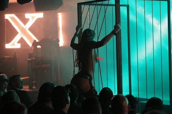 X Rocks at Horseshoe Hotel and Casino Las Vegas - FAQ