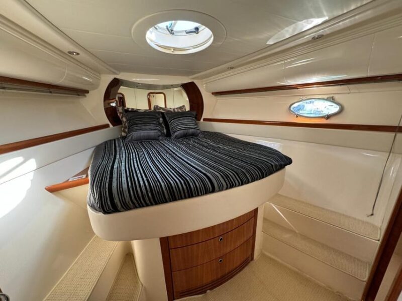 Xclusive Luxury Yacht Albufeira - Xclusive Luxury Yacht Albufeira: A Seamless Blend of Elegance and Adventure
