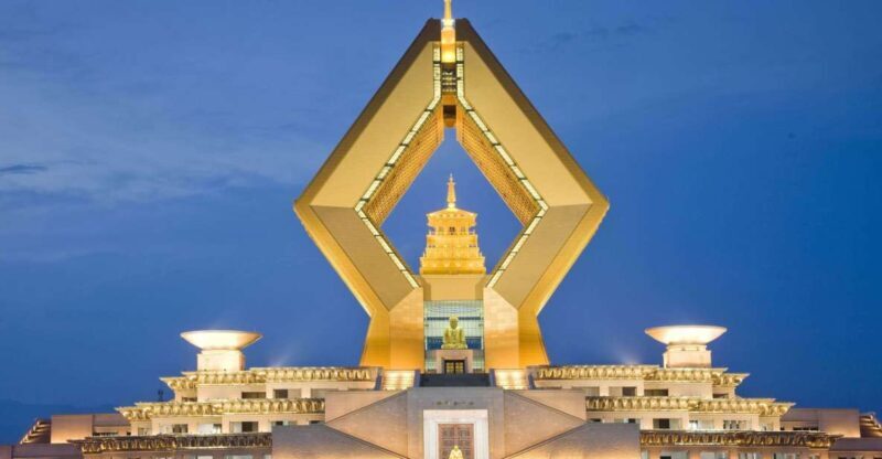 Xi'an Buddhistical Day Tour of Terracotta Army&Famen Temple - Discover the Hidden Layers of Xian with a Buddhist Focused Day Tour