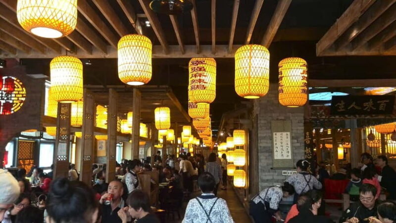 Xi'an: Full-Day Terracotta Warriors & Local Food Tour - Logistics, Comfort, and Practicalities