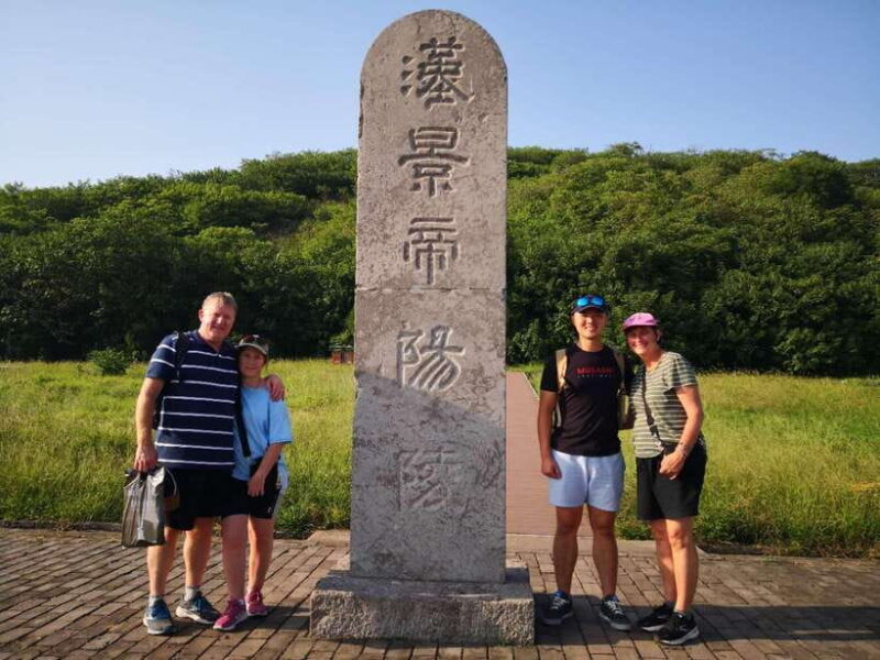 Xi'an: Han Yang Ling Tomb Archaeology Tour with Options - Key Points