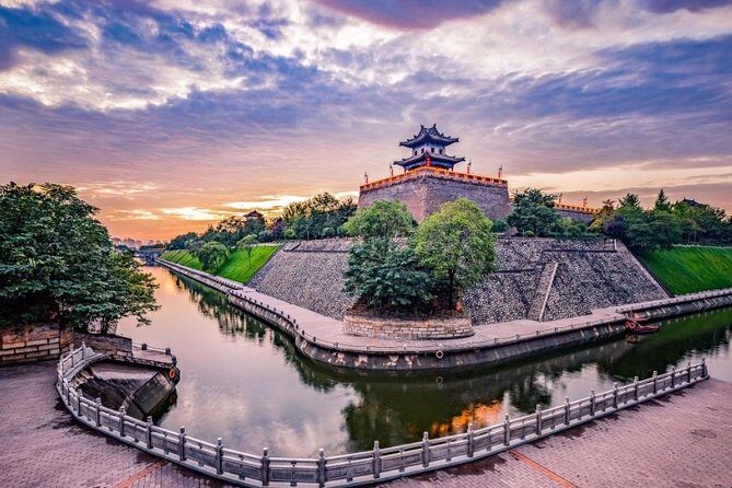 Xian Terracotta Warriors and City Wall Private Day Tour - An In-Depth Look at the Tour Experience