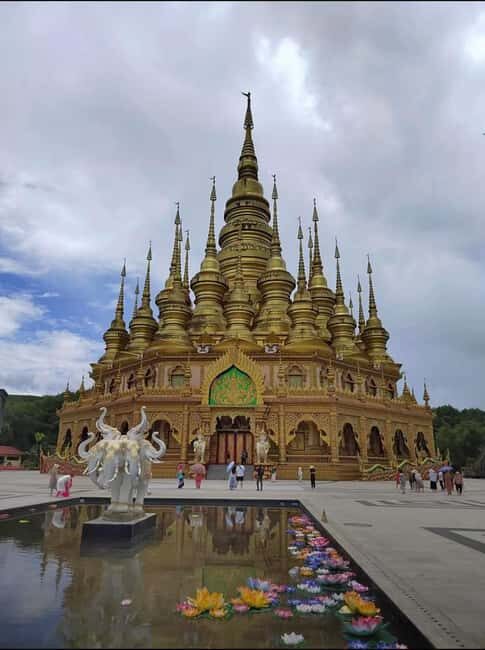 Xishuangbanna: Manting Park & Big Buddha Temple Tour - Exploring Manting Park: A Garden of Royalty and Nature