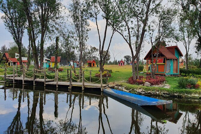 Xochimilco Boat PartyTemptation + 18 with open bar and cleats - Final Thoughts