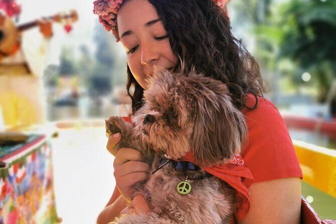 Xochimilco & Mexican Party with Guacamole & Unlimited Drinks - Setting the Scene: A Colorful, Cultural Ride