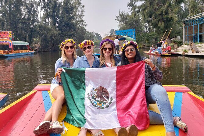Xochimilco & Mexican Party with Guacamole & Unlimited Drinks - The Guides and Service