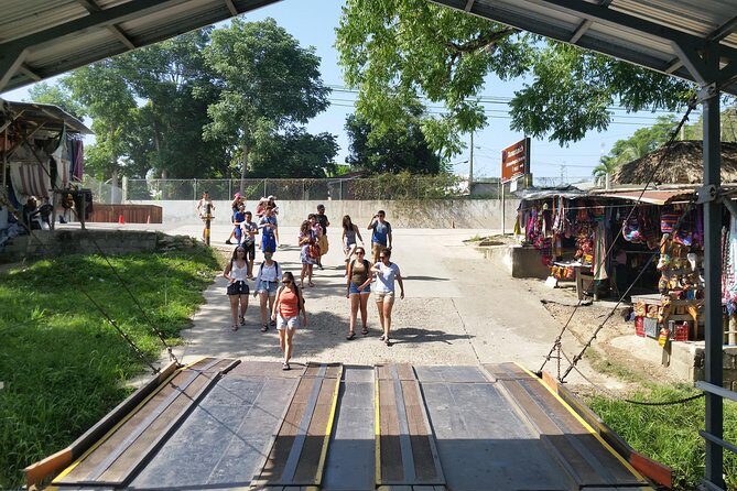 Xunantunich Mayan Site Tour with lunch from Belize City - FAQs