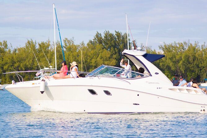 Yacht Celebration! (Restroom/Kitchen/AC & Bed on Board) - Key Points