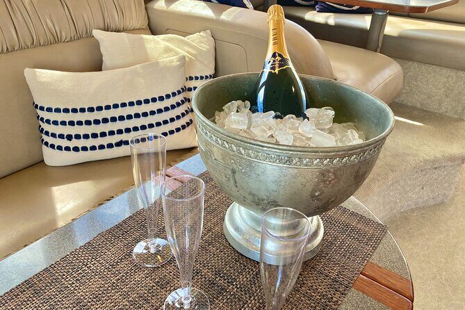 Yacht Charter in Palm Beach with Crew - FAQ