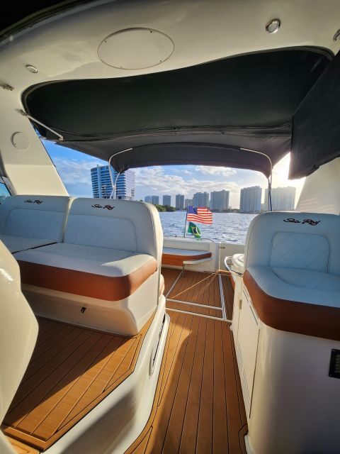 Yacht cruise Biscayne Bay, Miami Beach and Sand bar. 42Ft - Frequently Asked Questions