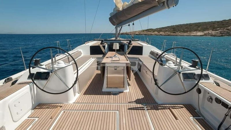 Yacht Me Up All-Inclusive Private Cruise Cannes Lérins Sail - FAQ