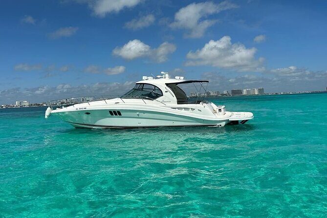 Yacht rental in Cancun - Key Points