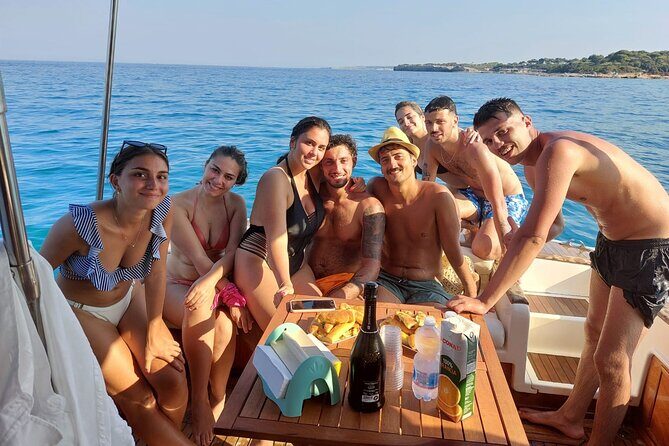 Yacht Rental in Otranto with Captain - The Experience Provider: GLUGLU SALENTO