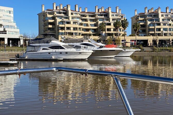 Yacht Rental to Navigate the Buenos Aires Delta - Key Points
