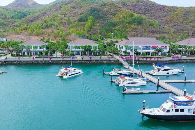 Yacht Tour in Nha Trang - An In-Depth Look at the Yacht Tour Experience