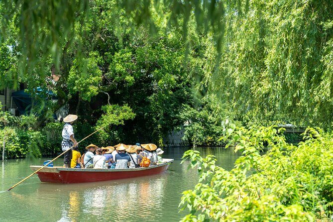 Yanagawa Private River Cruise with Local Boatman - Setting the Scene: The Charm of Yanagawa’s Canals