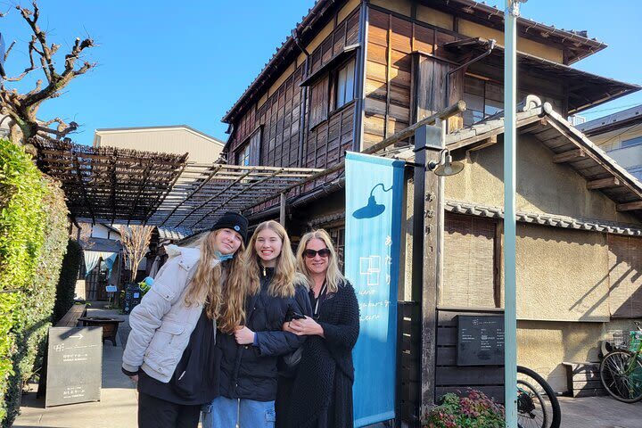 Yanaka Walking Tour: Historic and Traditional District of Tokyo - Tennoji Temple sets the tone