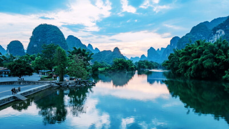 Yangshuo: Yulong River Helicopter Scenic Flight Experience - An In-Depth Look at the Yulong River Helicopter Scenic Flight