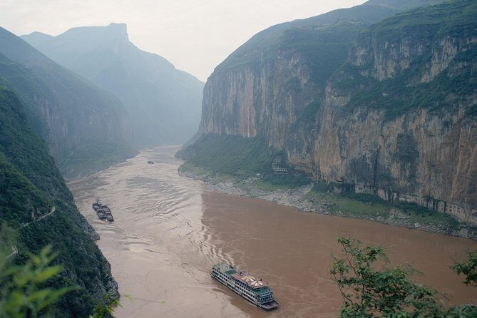 Yangtze River Cruise from Yichang to Chongqing Upstream in 5 Days 4 Nights - FAQs