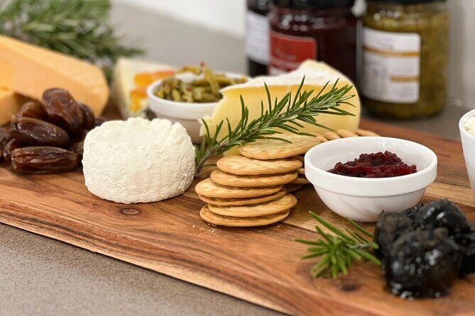 Yarra Valley Grazing Tour Wine, Cheese, Gin, Pizza from Melbourne - A Delicious Day in the Yarra Valley: Wine, Cheese, Gin, and More
