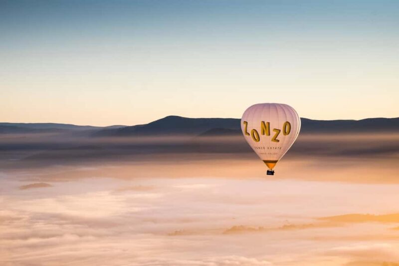 Yarra Valley: Hot Air Balloon Flight & Buffet Breakfast - Key Points