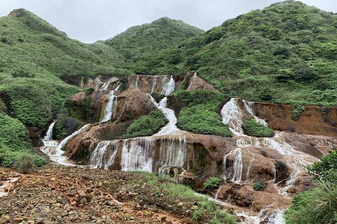 Yehliu, Jiufen & Shifen Taiwans North Coast Day / Night Tour - The Sum Up