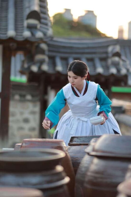 YEINBANG Men's k-drama hanbok rental - Key Points