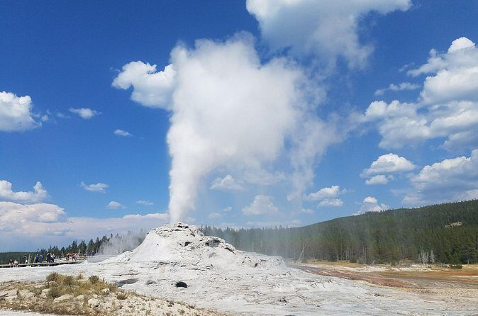 Yellowstone's Upper Geyser Basin: A Self-Guided Audio Tour - FAQ
