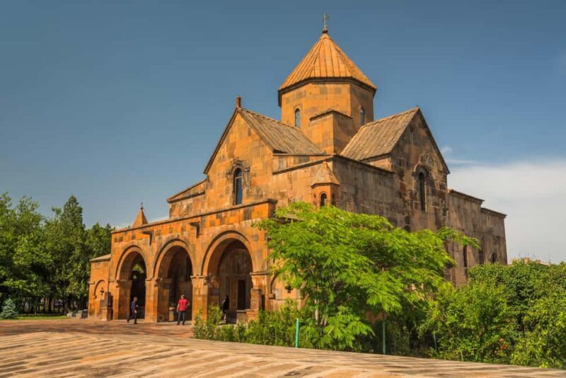 Yerevan: Echmiatsin St. Hripsime/Gayane, City tour Zvartnots - Yerevan: Echmiatsin St. Hripsime/Gayane, City tour Zvartnots