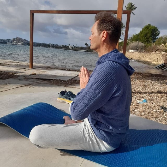 YOGA & MEDITATION AT THE BEACH OR IN THE FOREST - FAQ