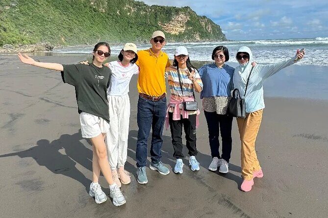 Yogyakarta Car Rental with Driver for Daily and Multi-Day Tours - Exploring Yogyakarta with Your Private Driver: What to Expect