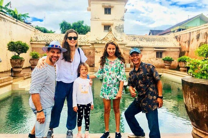 Yogyakarta City tour and Ijo Temple Sunset - Who Should Consider This Tour?