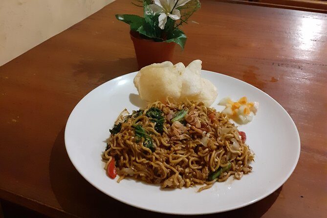 Yogyakarta Night Delight Walking Tour - Key Points