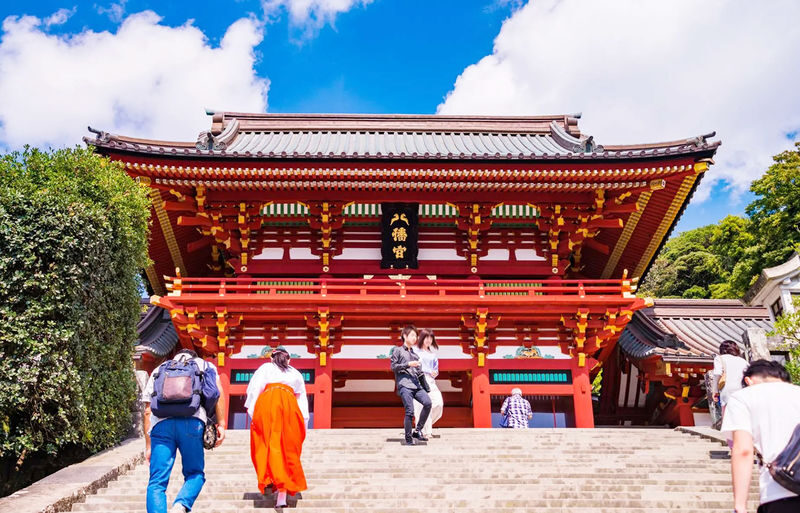 Yokohama Minato Mirai Osanbashi Pier & Yokohama Cosmo World Cable Car & Enoshima & Kamakura High School & Tsurugaoka Hachimangu Shrine Day Tour (From Tokyo) - How to make a tight day work