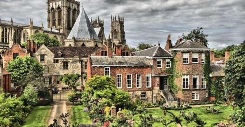 York Private Guided Walking Tour - A Closer Look at the York Private Guided Walking Tour