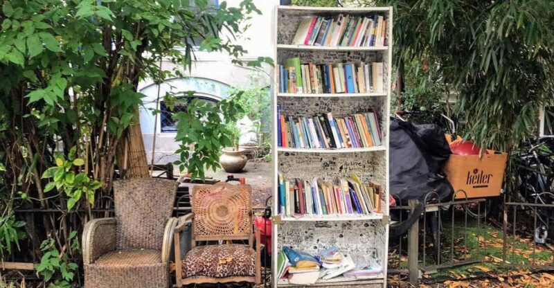 Your Own Amsterdam. Jordaan: The Atmosphere of Old Holland - Key Points