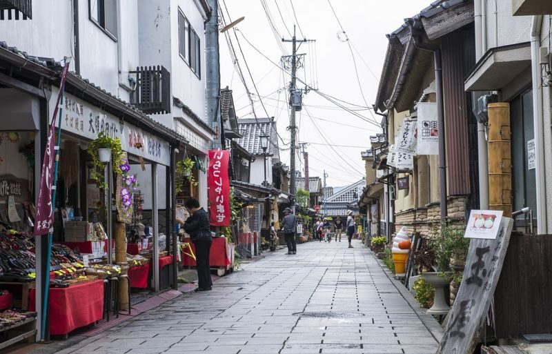 Yufuin & Hita Full-Day Tour with Yufuin no Mori Option - Practical booking notes before you go