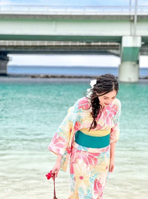 Yukata and Kimono Rental in Okinawa - Getting dressed at Chura Sakura
