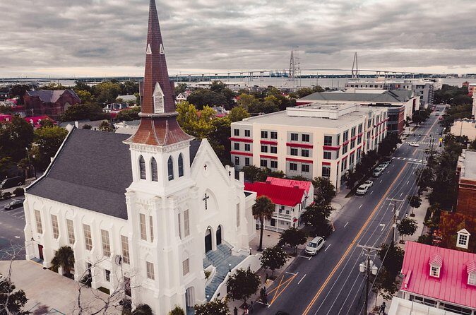 Yuletide Splendor A Christmas Walking Tour in Charleston - FAQ