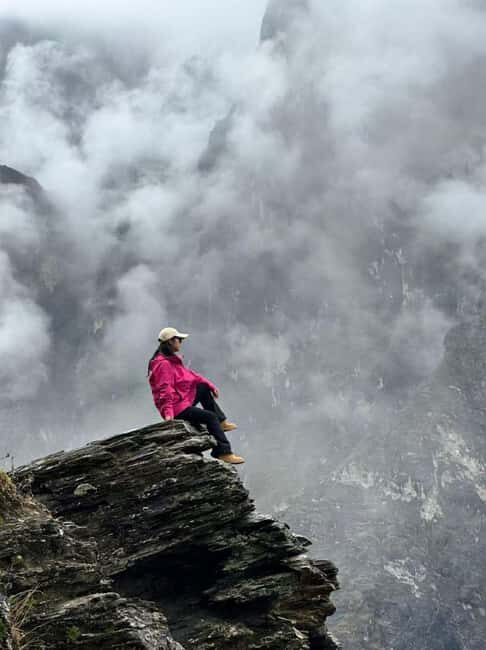Yunnan: Private 2-Day Tiger Leaping Gorge Hiking Tour - Who will enjoy this tour?