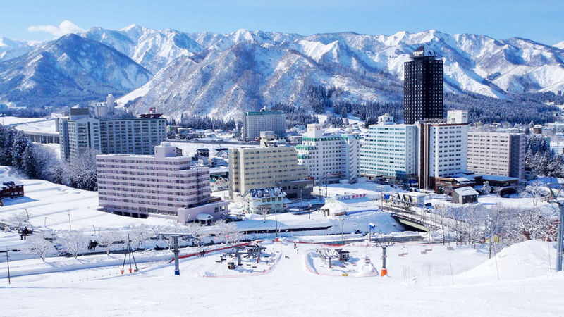 Yuzawa Iwappara Ski Resort Snow & Ski Day Trip from Tokyo - A chartered bus takes the strain out of the journey