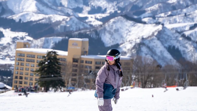 Yuzawa Iwappara Ski Resort Snow & Ski Day Trip from Tokyo - Who should book this day trip